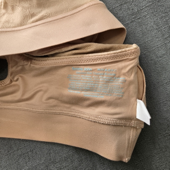 Tommy John Second Skin Bra - Picture 4 of 4